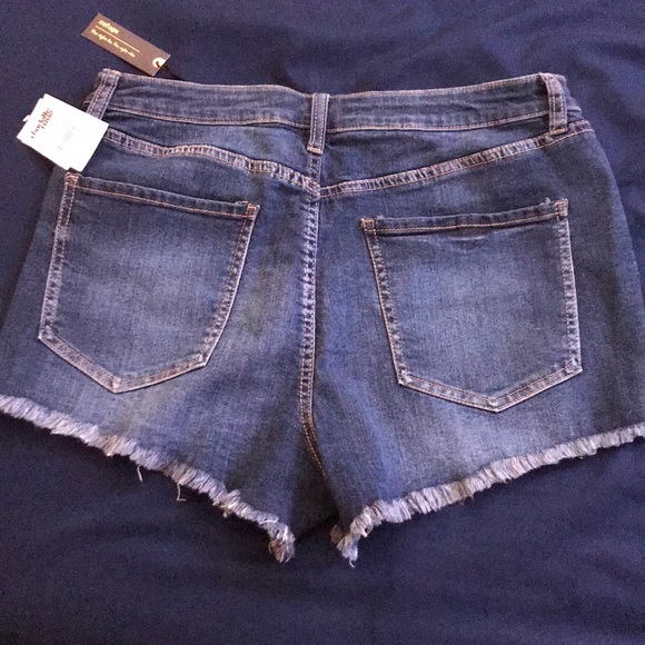 NWT Hi Rise Jean Shorts - Picture 2 of 2